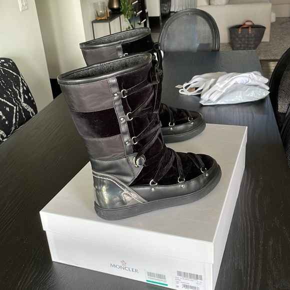 Moncler winter boots - Picture 2 of 5